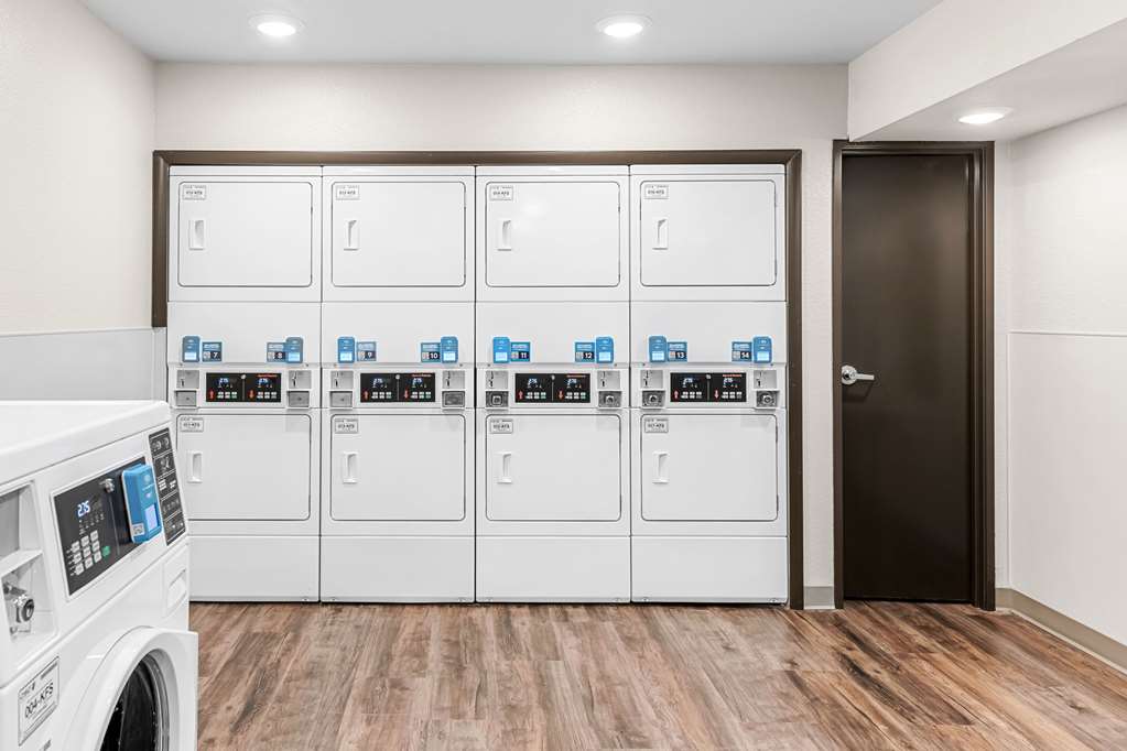 Woodspring Suites Kansas City Airport - photo 29