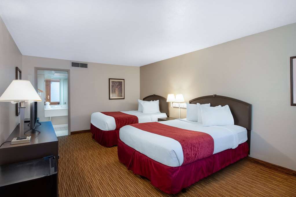Ramada by Wyndham Kissimmee Gateway - photo 39