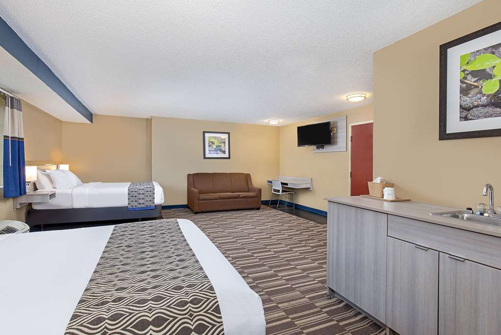 Microtel Inn by Wyndham Dry Ridge - photo 24