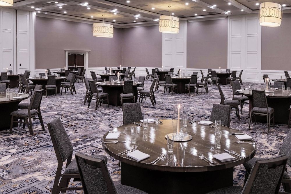 Sheraton Ann Arbor Hotel - photo 63