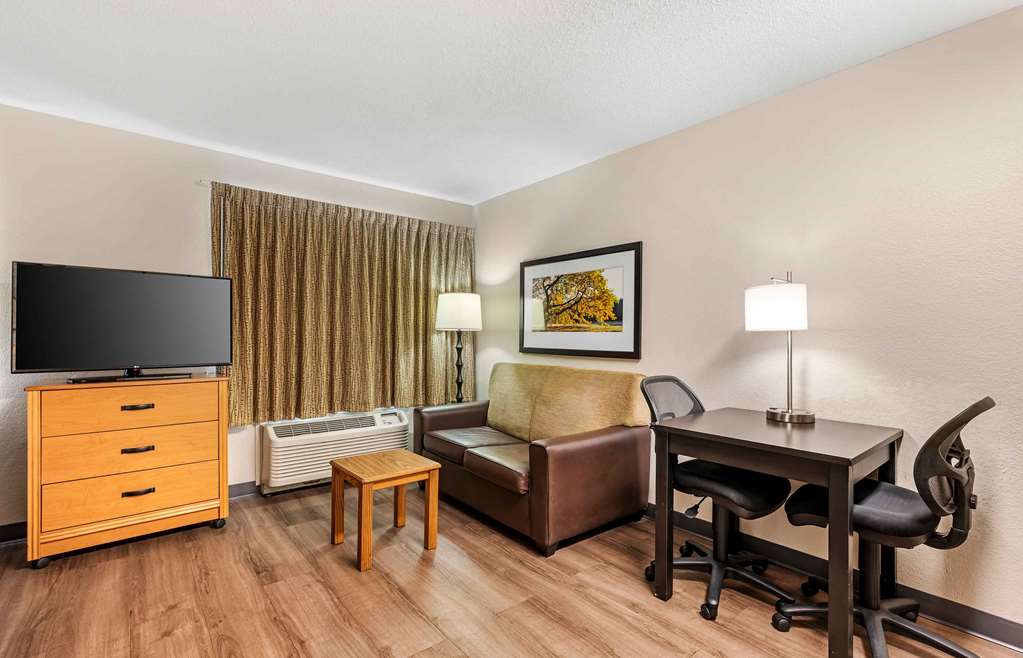 Extended Stay America Suites Cincinnati Blue Ash Reed Hartma - photo 16