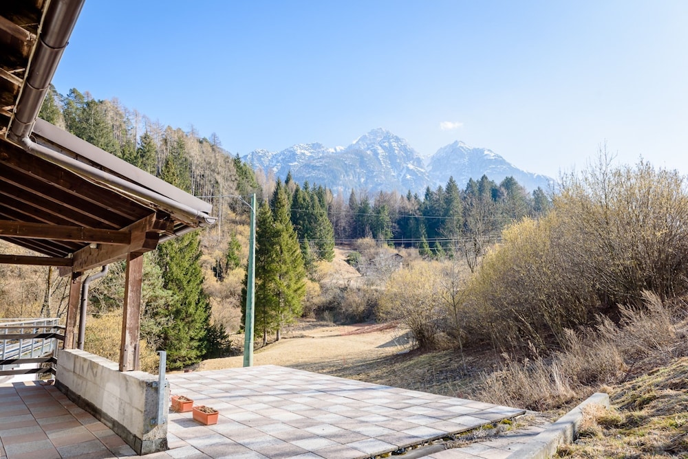 Chalet Francesca — 4-Star Luxury Hotel in Pieve Di Cadore, Italy