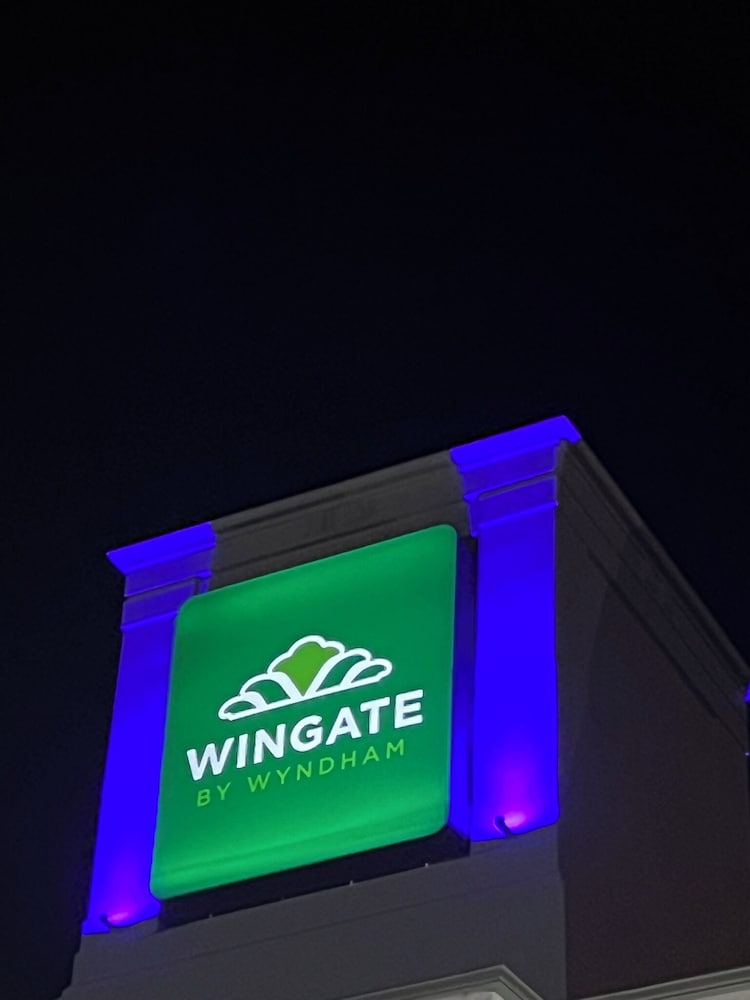 Wingate by Wyndham Dublin Near Claytor Lake State Park - photo 68