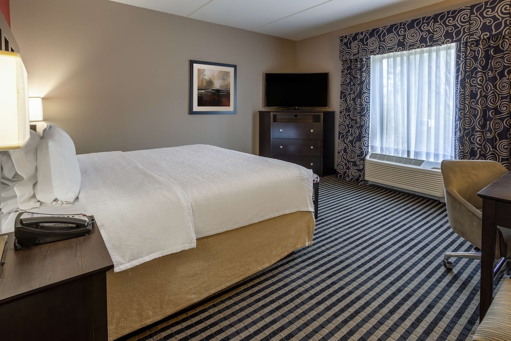 Hampton Inn Birmingham Leeds - photo 24