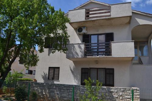 Apartman Din Pula — 4-Star Luxury Hotel in Pula, Croatia