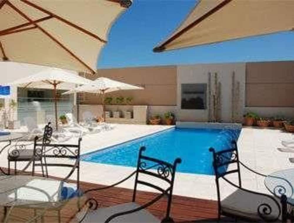 Howard Johnson by Wyndham Villa Maria Casino - carbon neutral hotel in Argentina