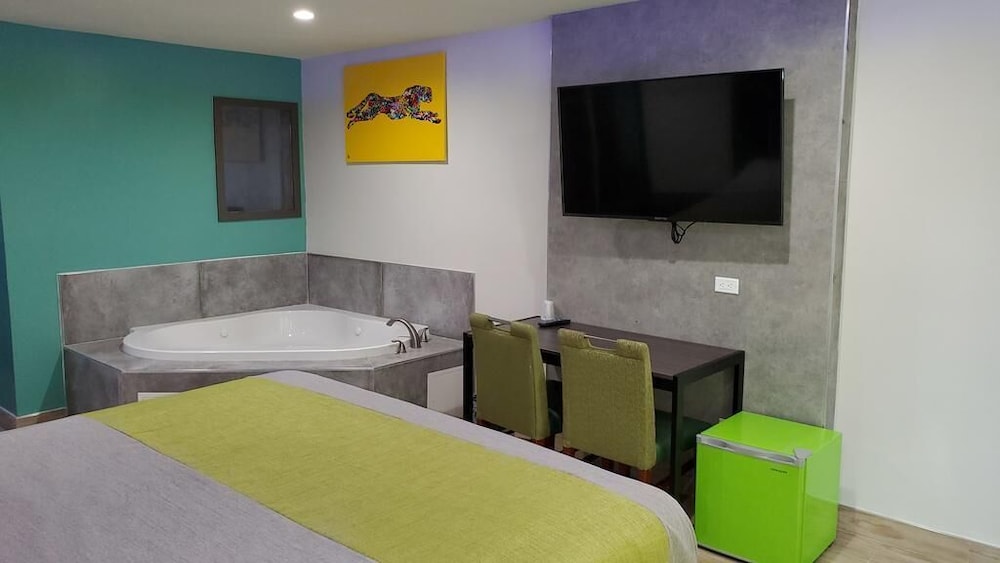 Exclusivo Inn & Suites - photo 7