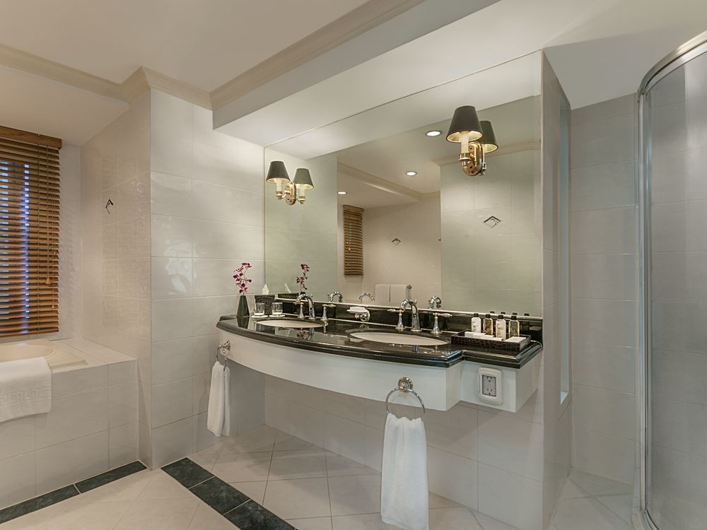 Fraser Place Manila — Makati City — photo 3