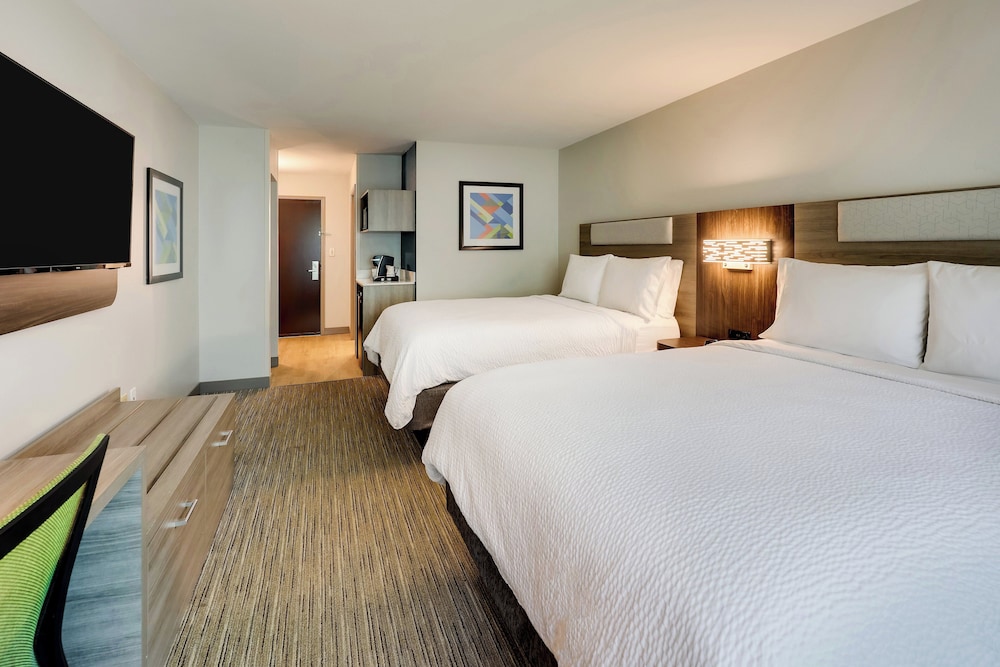 Holiday Inn Express Hotel & Suites Hinesville East Fort Stewart - photo 62
