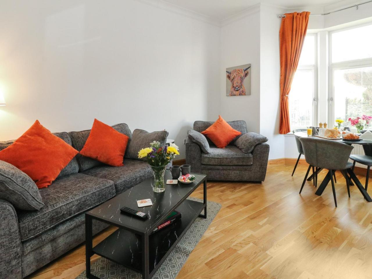 Lena's Corner - carbon neutral hotel in Dunoon