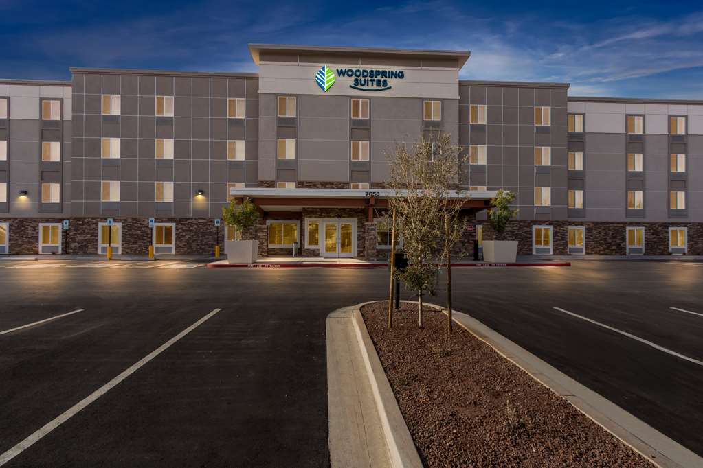 Woodspring Suites Gilbert Mesa Gateway Airport - photo 3