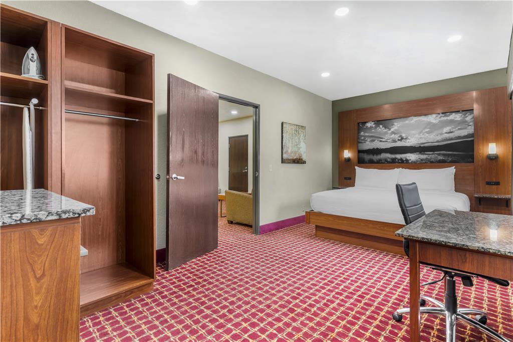 Best Western Plus Yukon - photo 28
