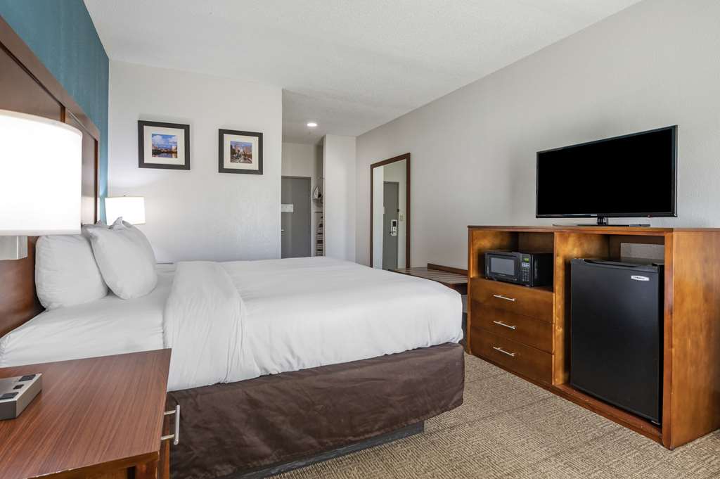 Comfort Inn Plainfield Indianapolis Airport - photo 10