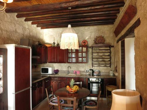 Simona Stone House