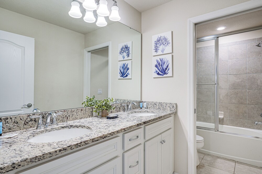 Resort Getaway w Game Room: 11 Mi to Disney - photo 17