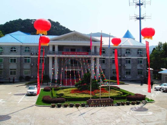 Lushan Guomai Hotel in Luyang, People's Republic of China