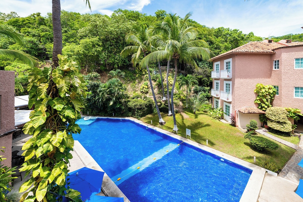Hotel Castillo Huatulco & Beach Club