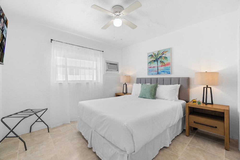 Sunset Inn Hallandale Beach - photo 10