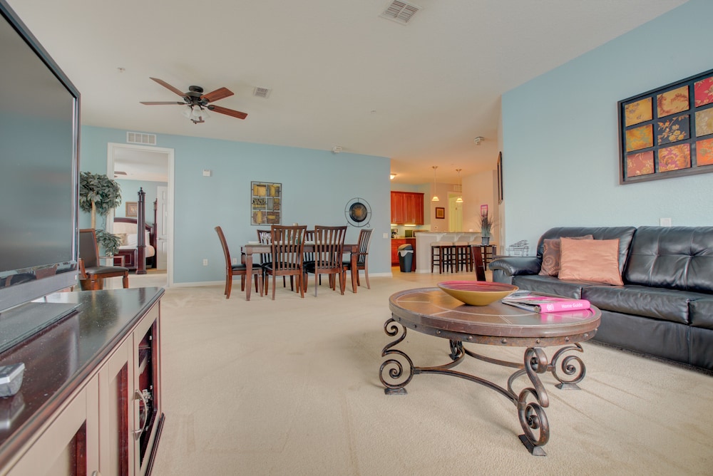 Lakefront Luxury - photo 53