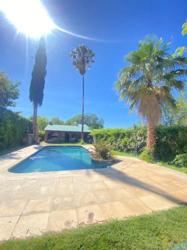 Chalet San Rafael — 4-Star Luxury Hotel in San Rafael, Argentina
