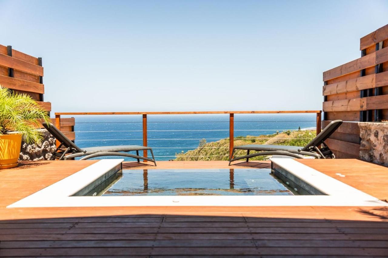 L’Anse Étoilée Grande Anse in Petite-Ile, Réunion