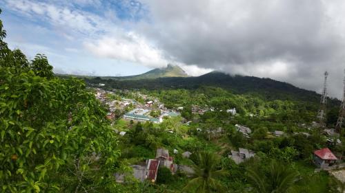Rimba Eco Resort — Tomohon