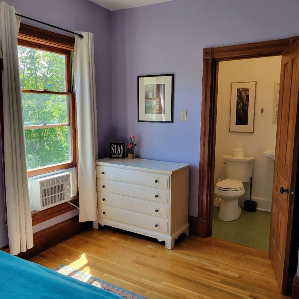 Art and Lodging - photo 10