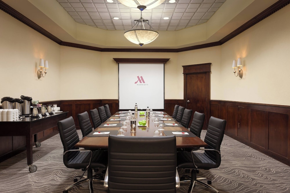 Marriott Tampa Westshore - photo 36