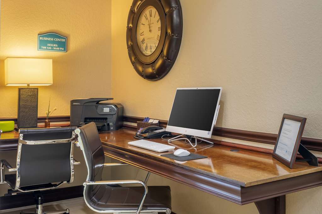 Comfort Inn & Suites Northeast Gateway - photo 37