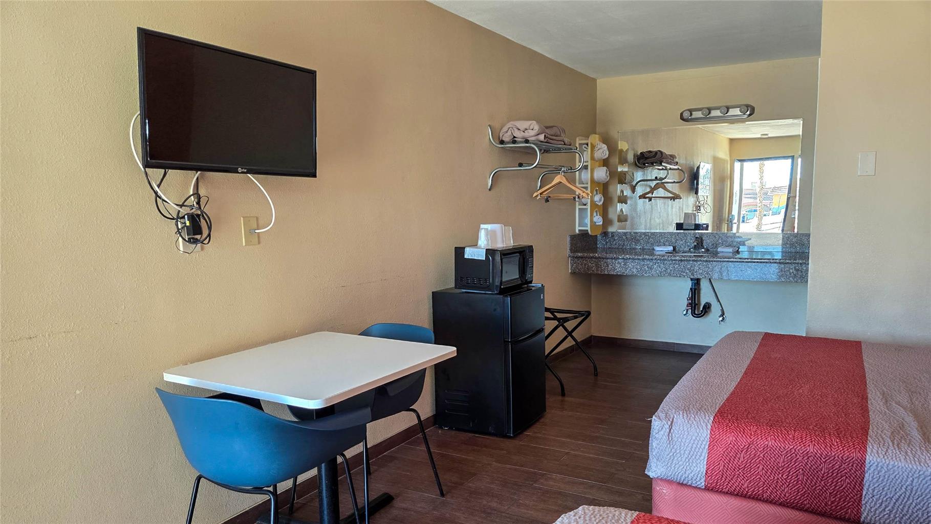 Motel 6 Blythe CA South - photo 69