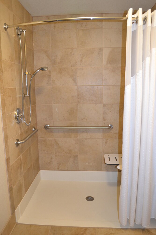 Holiday Inn Eau Claire South I 94 by IHG - photo 39