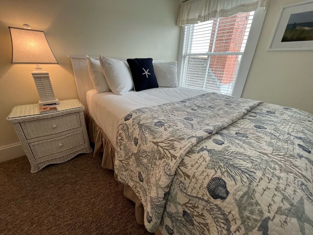 Beach Breeze Inn - photo 19