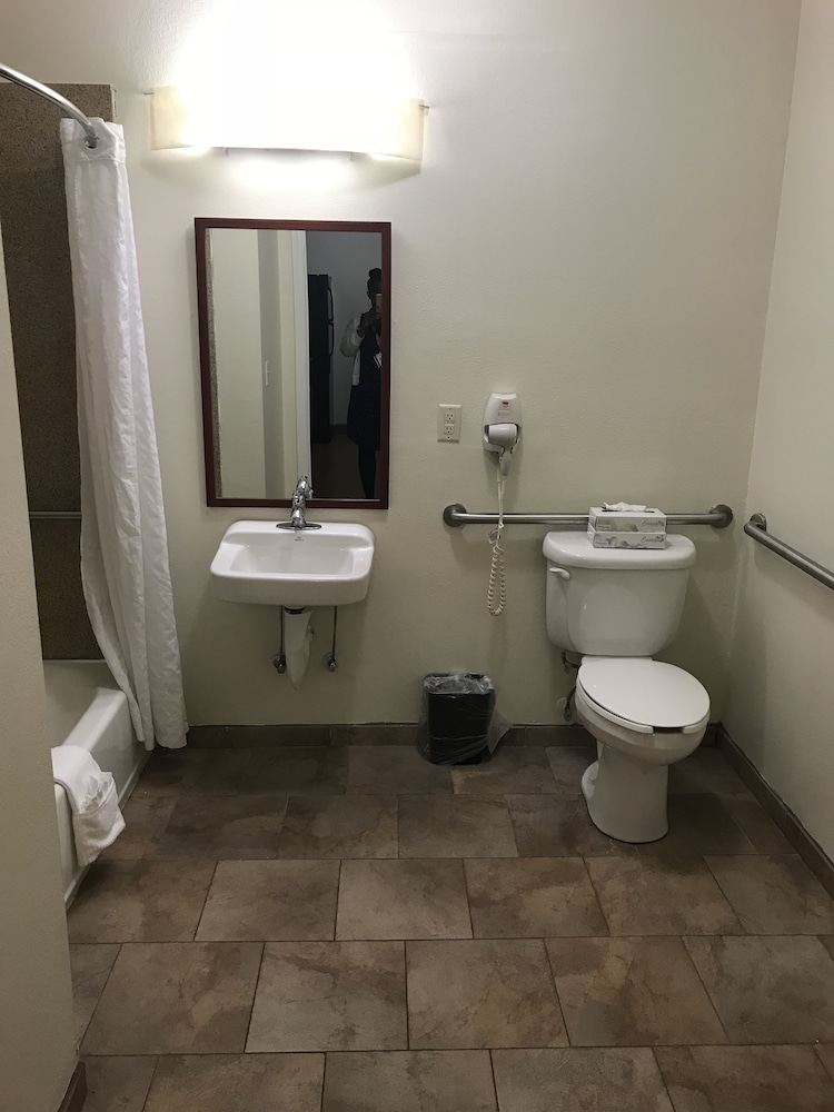 Candlewood Suites Vicksburg by IHG - photo 27