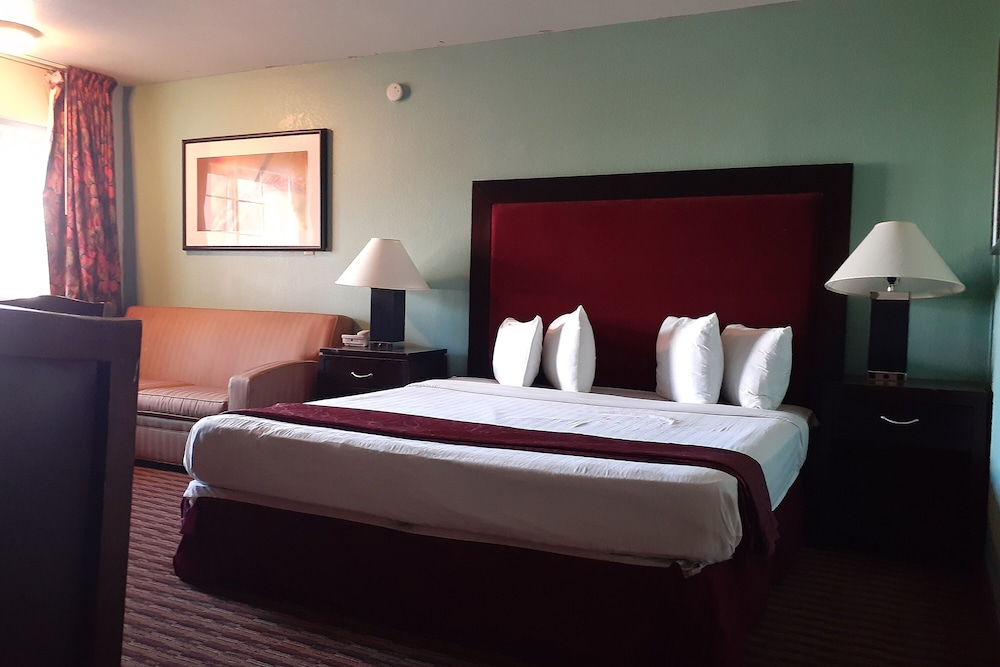 Howard Johnson Inn Salina Kansas - photo 14