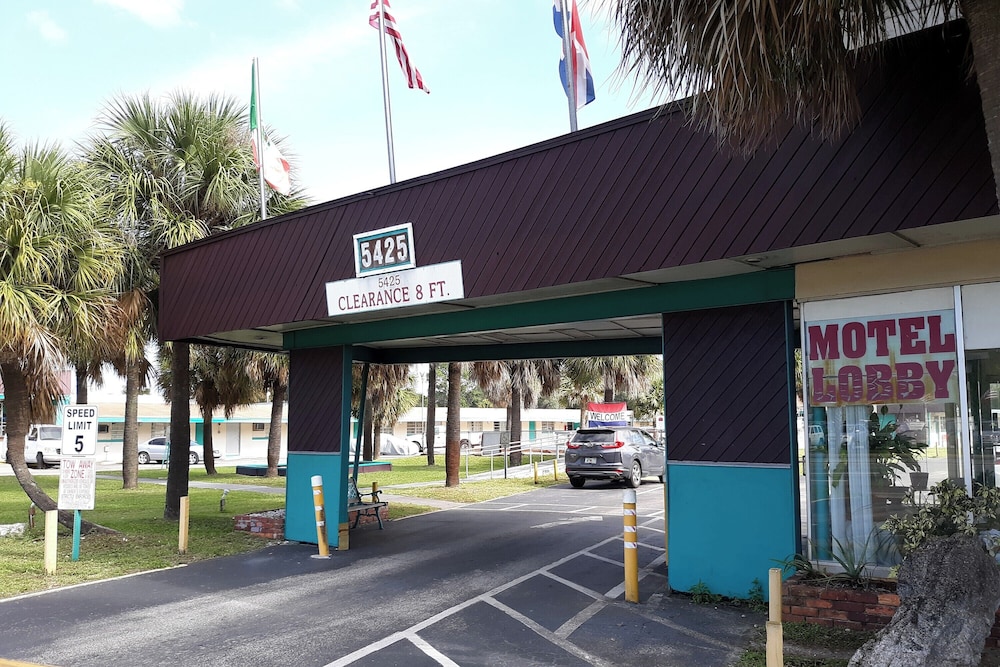 Arrow Motel By Oyo Near Downtown - featured photo