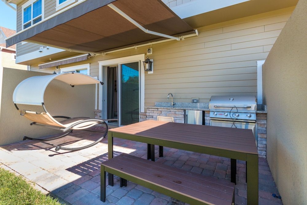 4 Bedrooms 3 Bathrooms Summerville 2612 Ss - photo 6