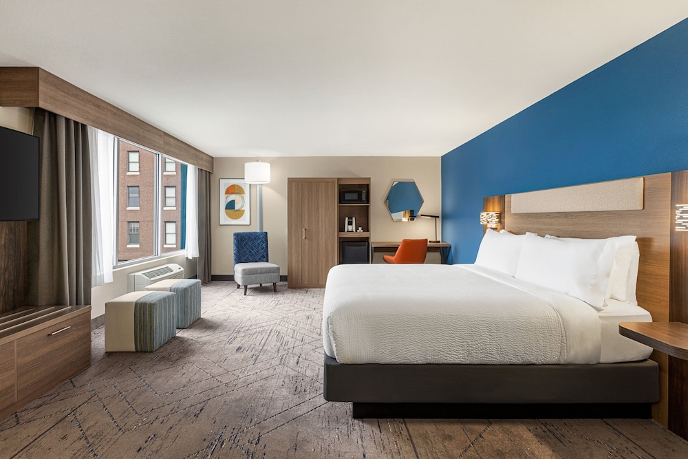 Holiday Inn Express & Suites Evansville Downtown By IHG - photo 18