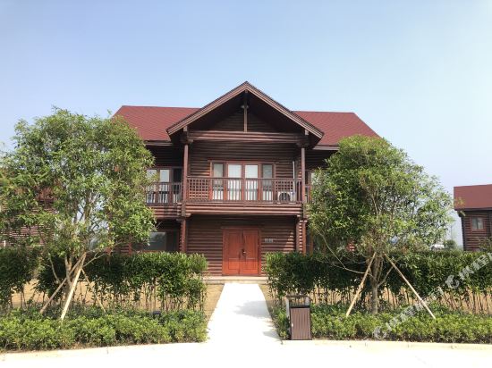 Jingyue Garden Resort Hotel in Hai'an, People's Republic of China