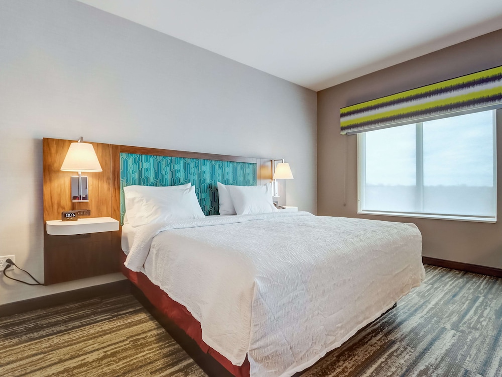 Hampton Inn and Suites by Hilton Cincinnati Midtown Rookwood - photo 23