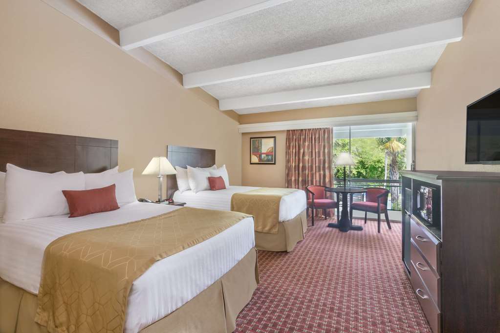 Travelodge by Wyndham Lakeland - photo 20