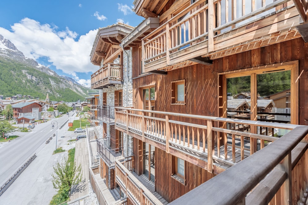 Victoria Lodge Friendly Hotel in Val-D'isere, France
