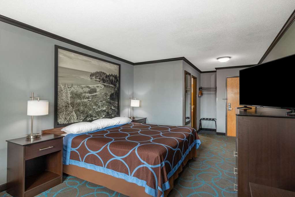 Super 8 by Wyndham Duluth - photo 11