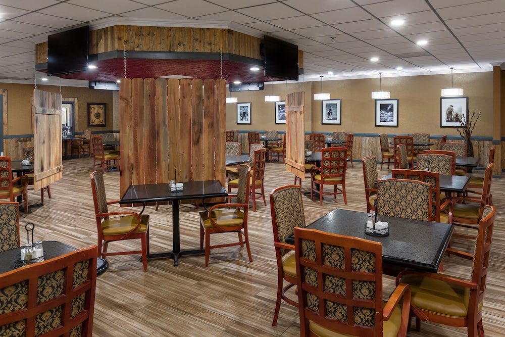 Ramkota Hotel & Conference Center - photo 22