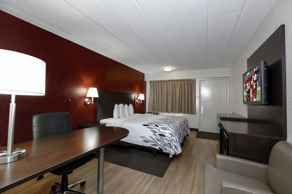 Red Roof Inn Detroit Troy - photo 18