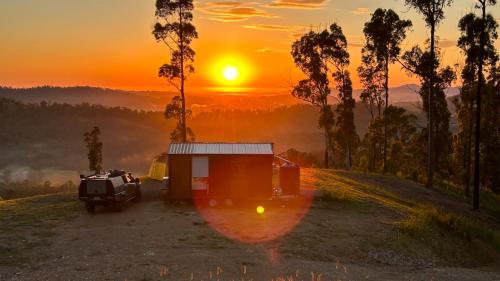 Aurora Summit by Tiny Away - carbon neutral hotel in Macksville