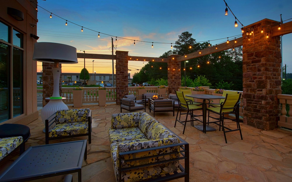 Hilton Garden Inn Raleigh Crabtree Valley - photo 69