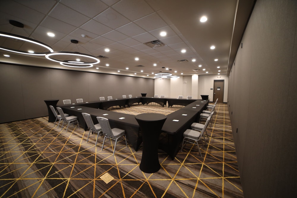Holiday Inn Nashville Airport by IHG - photo 54