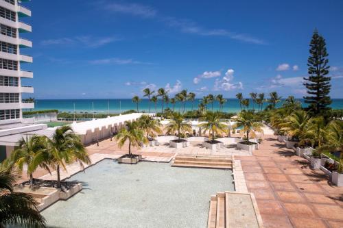 Oceanfront Contemporary Suites - photo 7