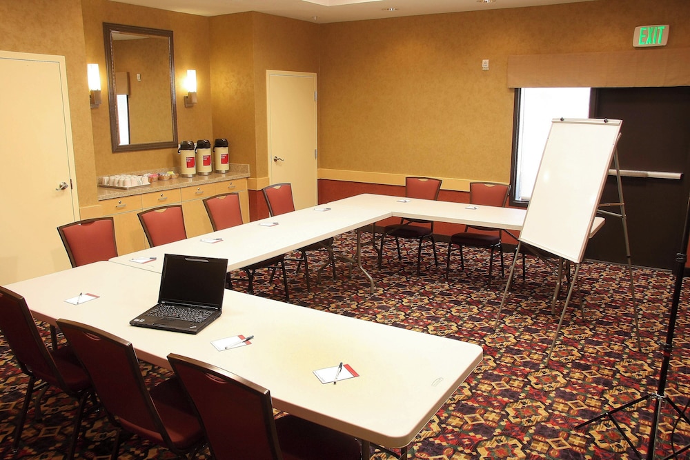 TownePlace Suites by Marriott Farmington - photo 21