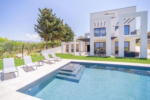 Luxury Villa in Gulf of Castellammare — 4-Star Luxury Hotel in Partinico, Italy